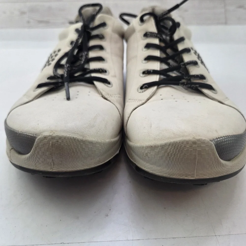 ECCO Golf Shoes Mens 44 Yak Leather Natural Motion White Spikeless Athletic